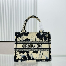 Christian Dior Shopping Bags